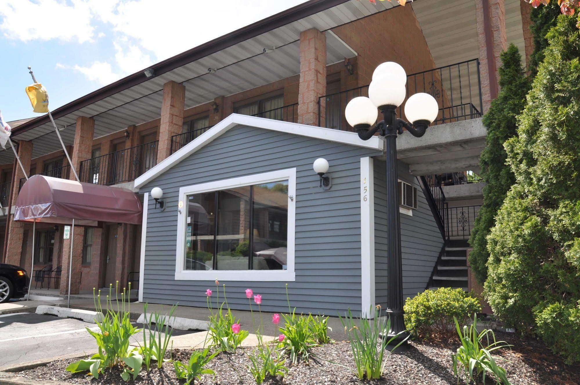 West Point Motel ハイランドフォールズ エクステリア 写真
