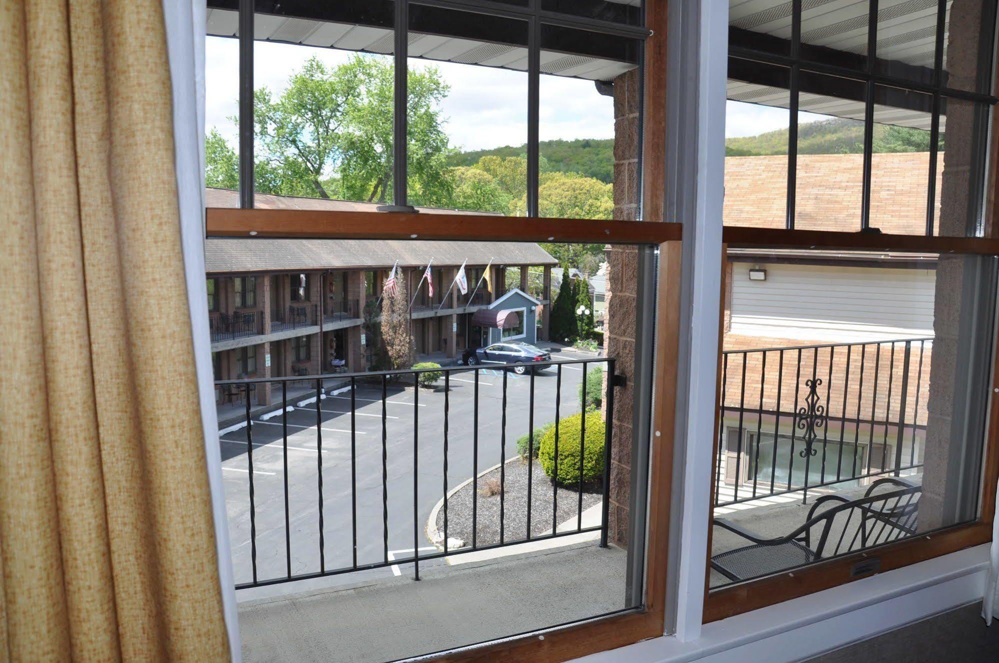 West Point Motel ハイランドフォールズ エクステリア 写真