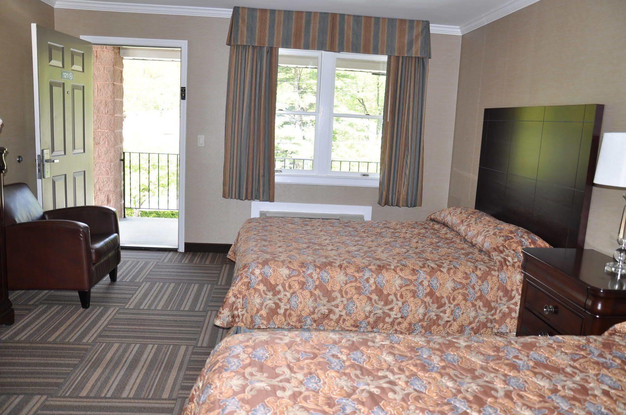 West Point Motel ハイランドフォールズ エクステリア 写真